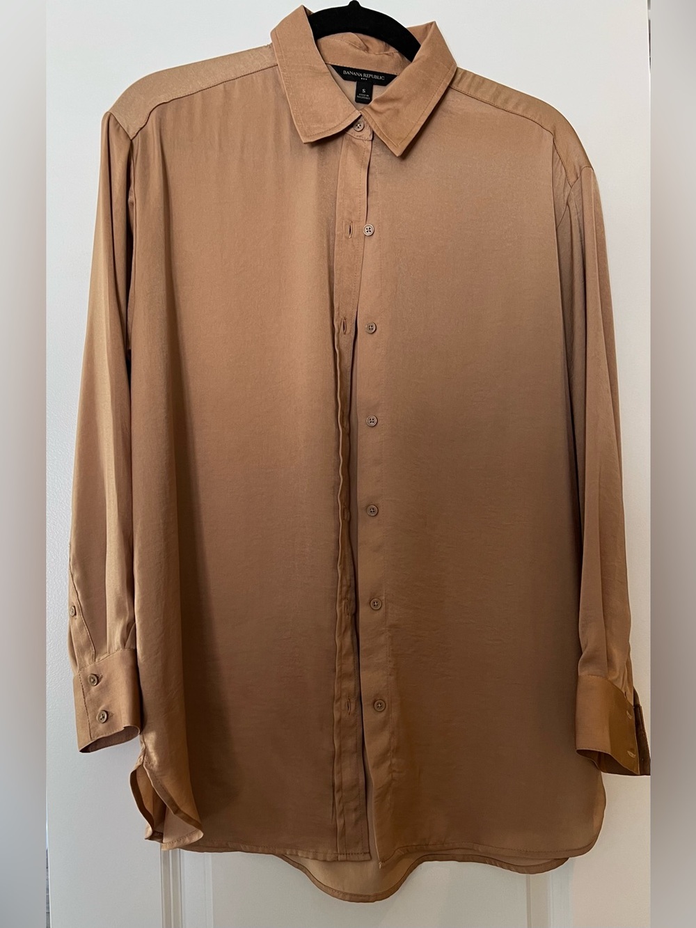 Banana Republic Women’s Brown Button-Down Shirt
